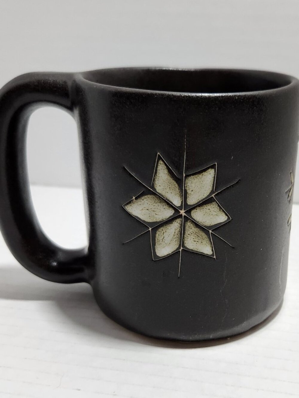 Mara Stoneware Snowflake Coffee Mug Black Heavy Ceramic 16oz